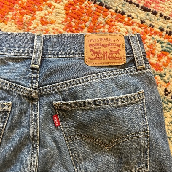 Levi’s Woman's blue Low Pro Straight jeans distressed - Picture 7 of 7